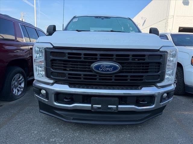 Used 2024 Oxford White Ford XL image 4