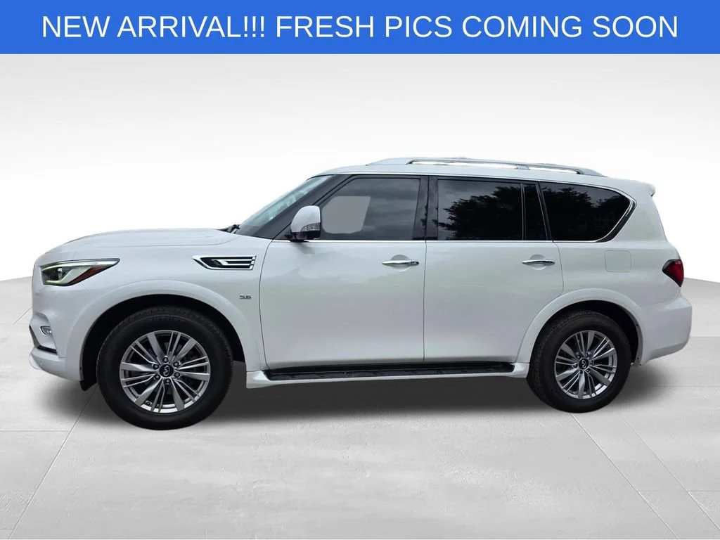 Used 2018 White INFINITI RWD image 3