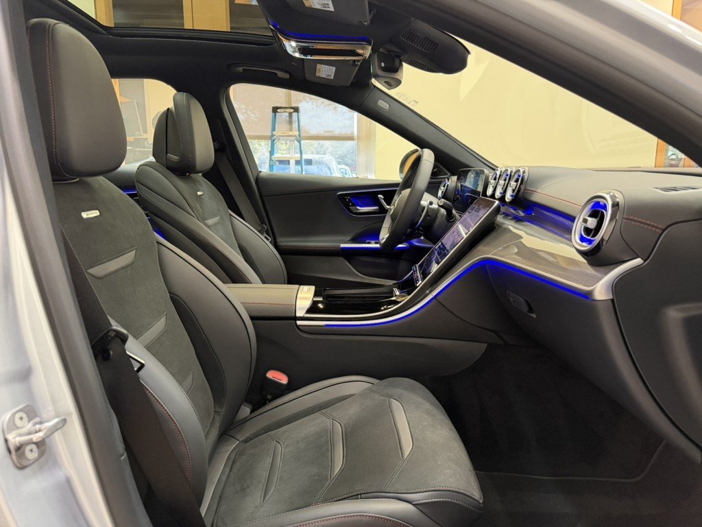 2025 Mercedes-Benz C-Class Sedan AMG C43 - Photo 15