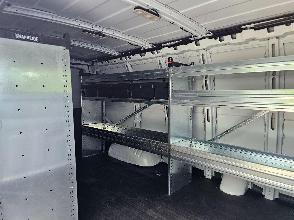 2025 GMC Savana Cargo Work Van - Photo 21