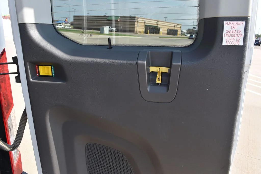 Used 2023 White Ford XL image 18