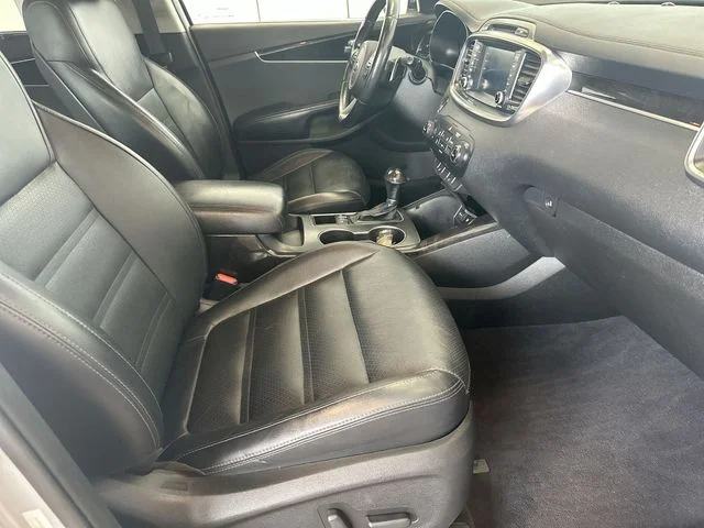 Used 2017 Silver Kia EX image 26