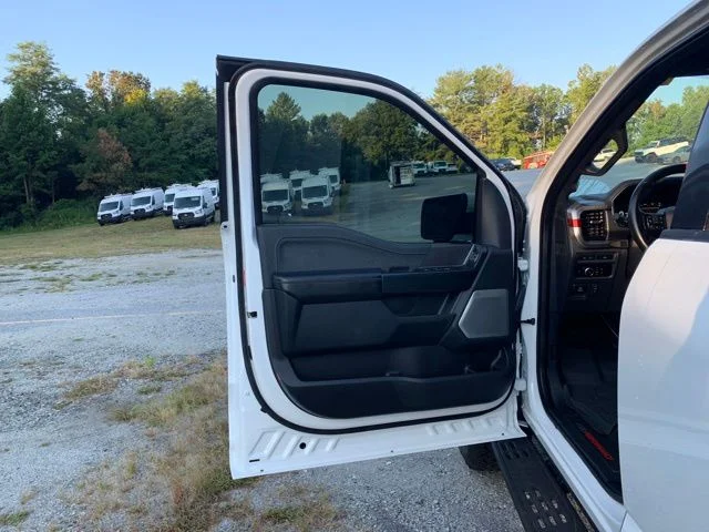Used 2023 White Ford Raptor image 22