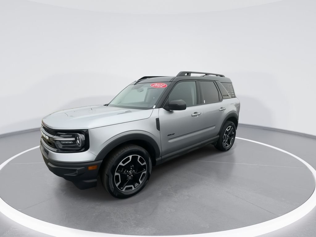 Used 2022 Silver Metallic Ford Outer Banks image 4