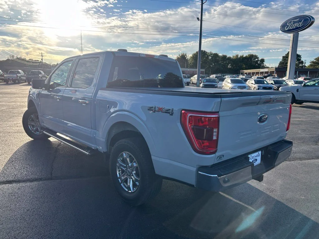 Used 2023 Avalanche Ford XLT image 6