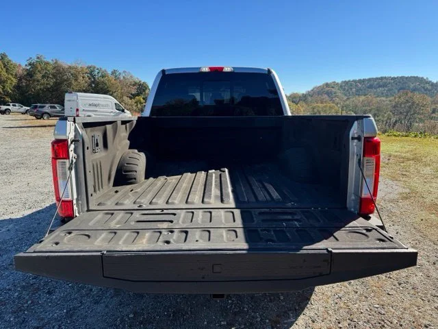 Used 2019 Silver Ford Lariat image 11