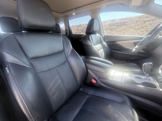 Used 2017 Gray Nissan Platinum image 33