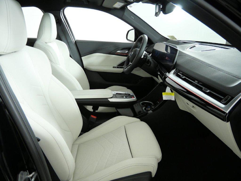 New 2027 Black Sapphire Metallic BMW xDrive28i image 21