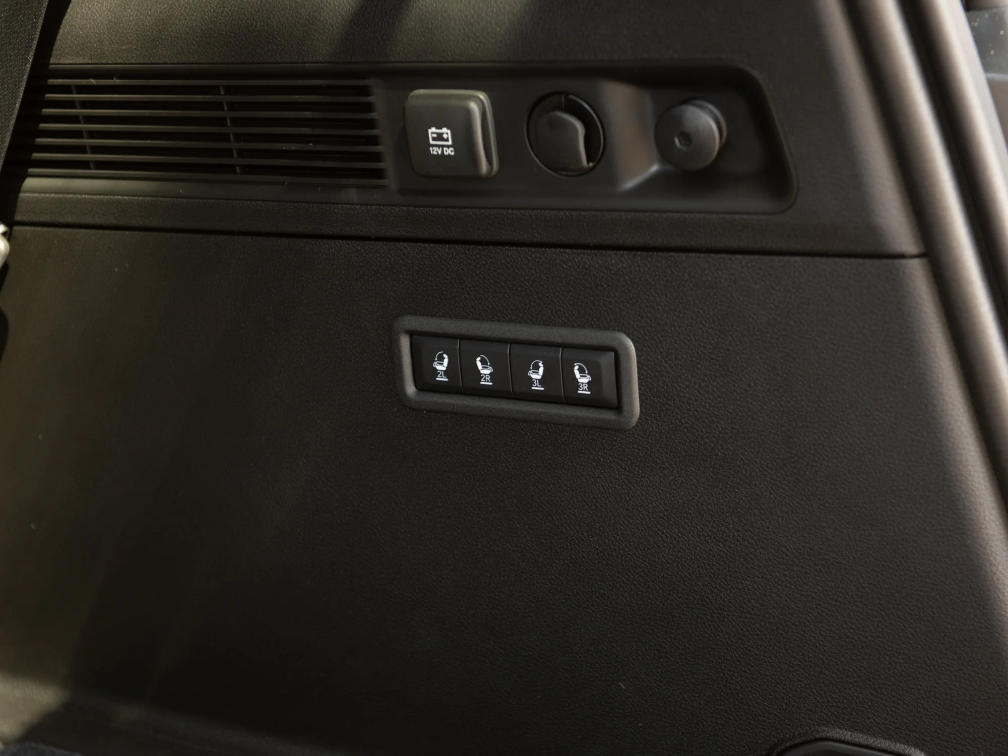 New 2026 Black Jeep Limited Reserve* image 27