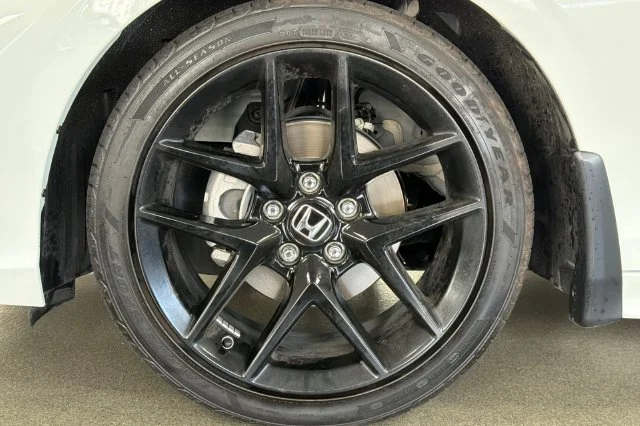 Used 2026 Platinum White Pearl Honda Sport image 34