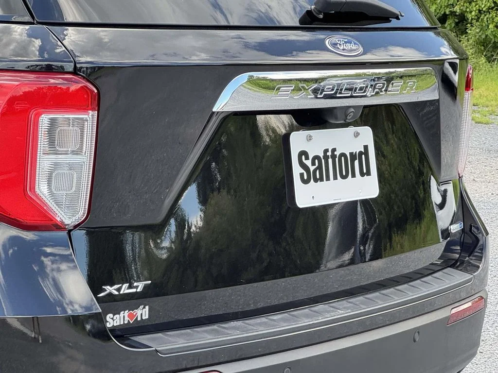 Used 2020 Black Ford XLT image 10