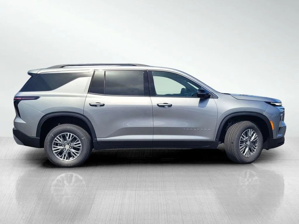 2026 Chevrolet Traverse LT - Photo 5