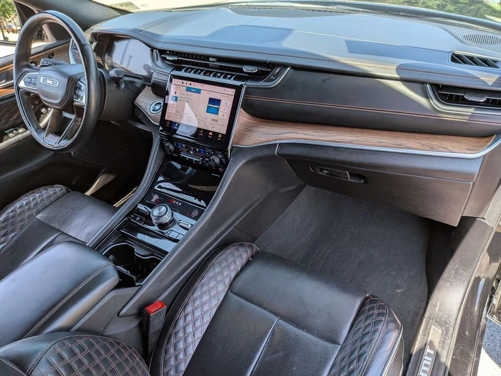 Used 2021 Black Jeep Summit image 33