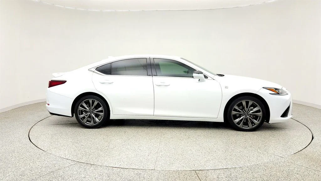 Used 2021 Ultra White Lexus ES 350 F SPORT w/ F SPORT Heated Leather Steering Wheel image 4