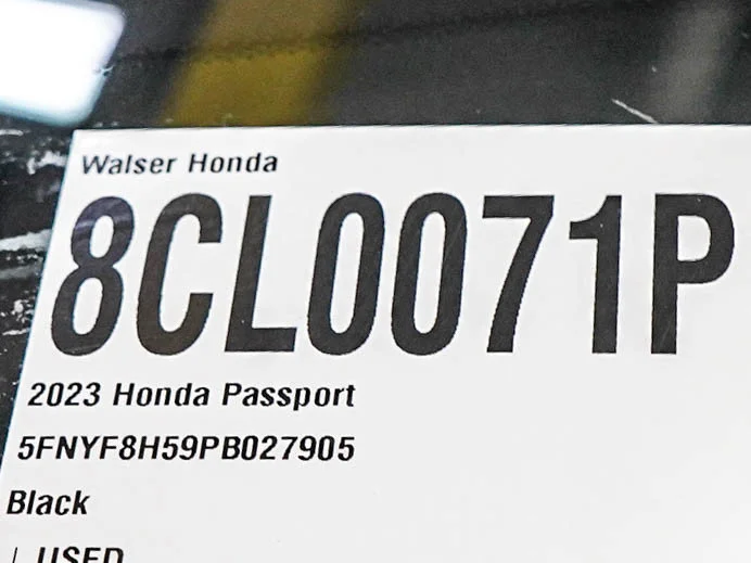 Used 2023 Crystal Black Pearl Honda EX-L image 32
