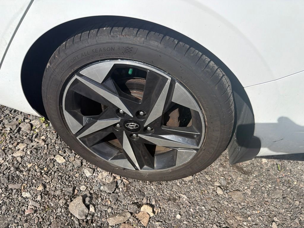 Used 2023 White Hyundai Limited image 7