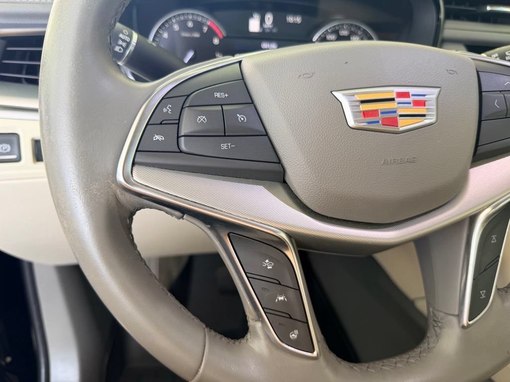 Used 2021 STELLAR BLACK METALLIC Cadillac FWD Premium Luxury image 18