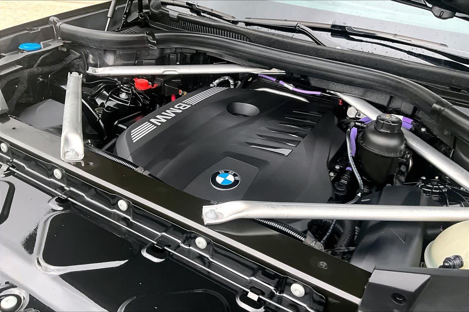 Used 2026 Black Sapphire Metallic BMW sDrive40i image 30