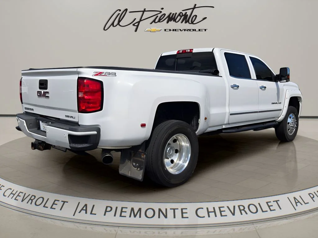 Used 2015 White GMC Denali image 6