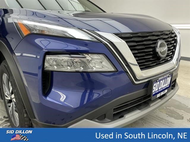 Used 2023 Caspian Blue Metallic Nissan SV image 26