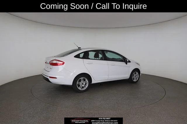 Used 2019 White Ford SE image 20