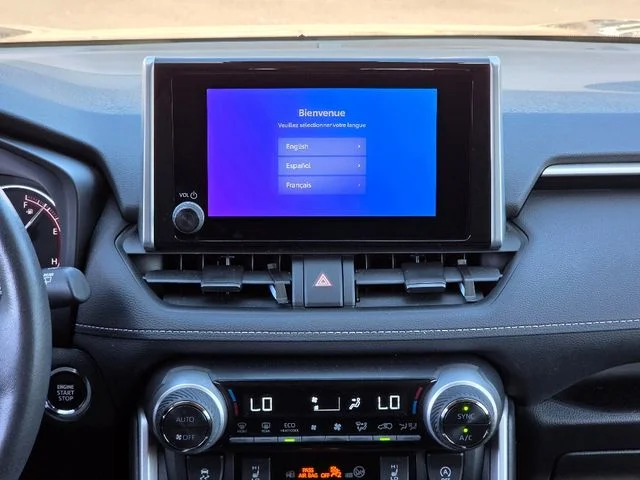 2024 Toyota RAV4 XLE - Photo 27