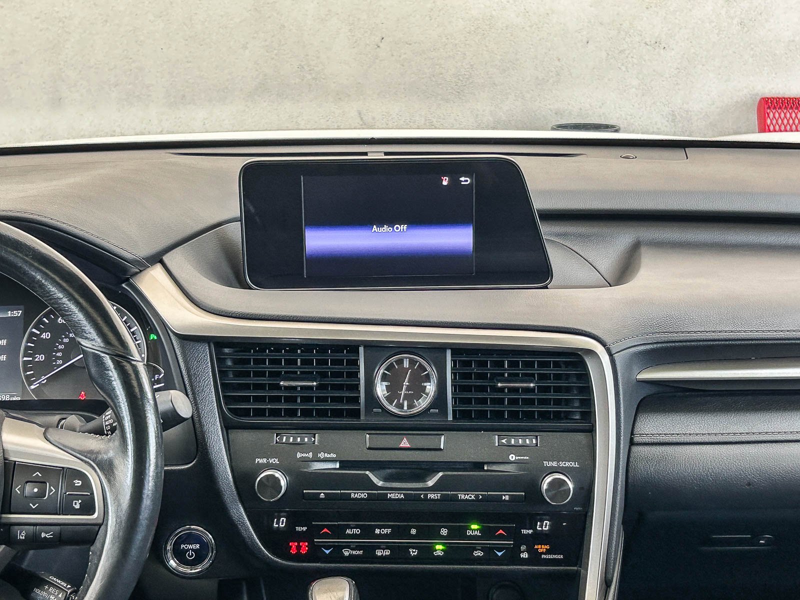 Used 2019 EMINENT WHITE PEA Lexus RX 450H image 13