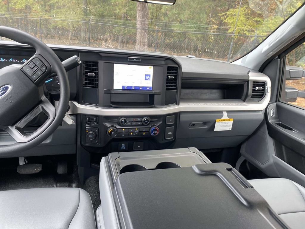 New 2026 Oxford White Ford F-450® XL image 13