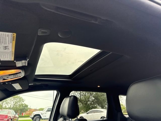 Certified Used 2021 Black Jeep Laredo X image 11