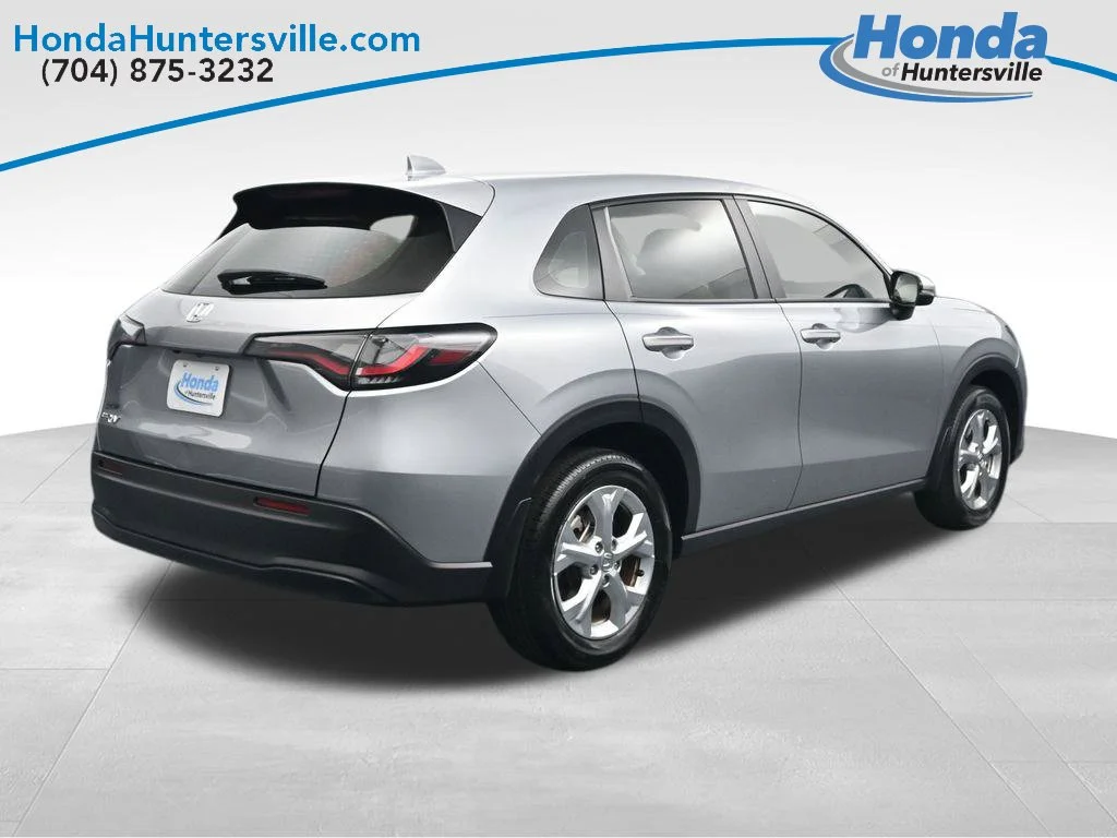 2025 Honda HR-V LX - Photo 8