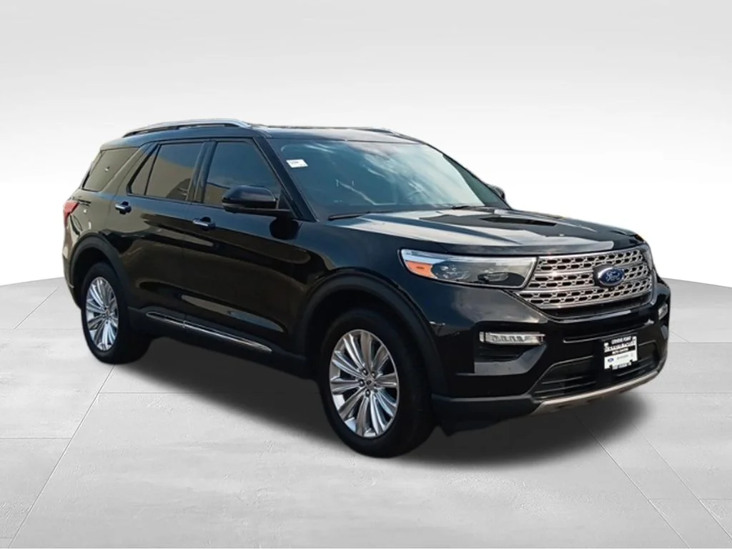 Used 2022 Black Metallic Ford Limited image 8