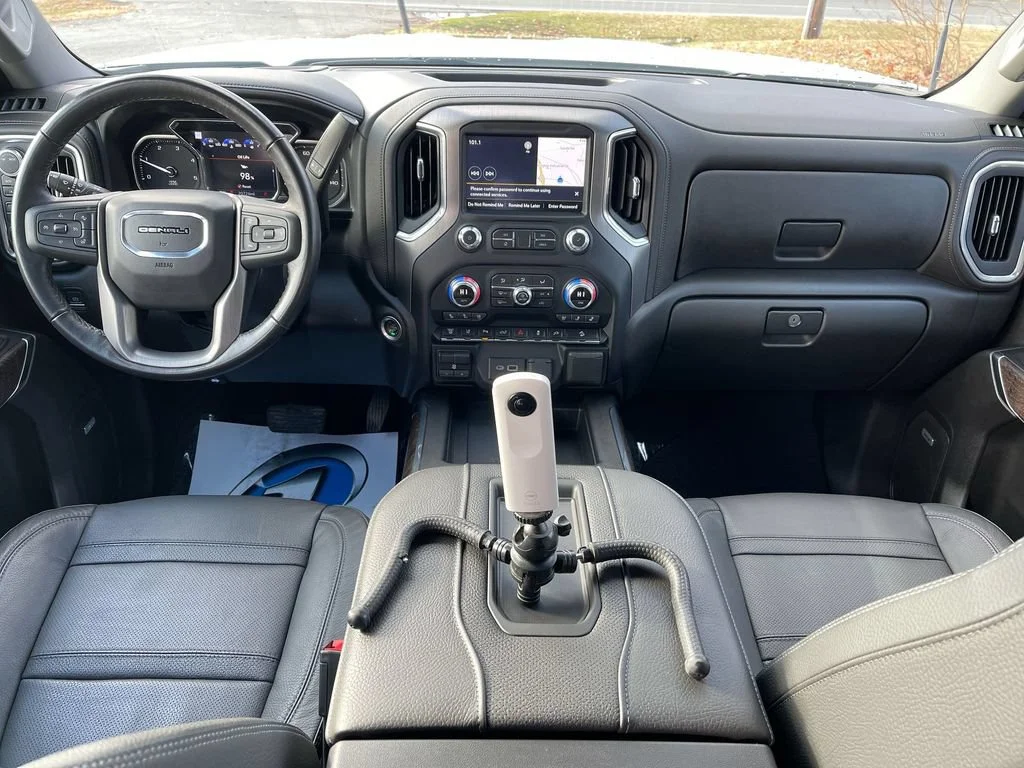Used 2022 Summit White GMC Denali image 15