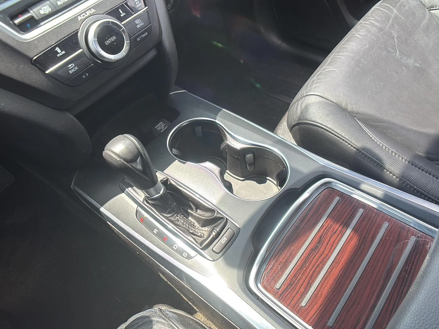 Used 2014 Graphite Luster Metallic Acura BASE image 36