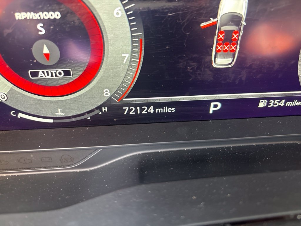 Used 2023 Gray Nissan Platinum image 8