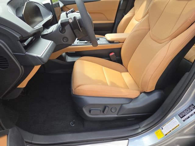 New 2026 Iridium Lexus PREMIUM image 8
