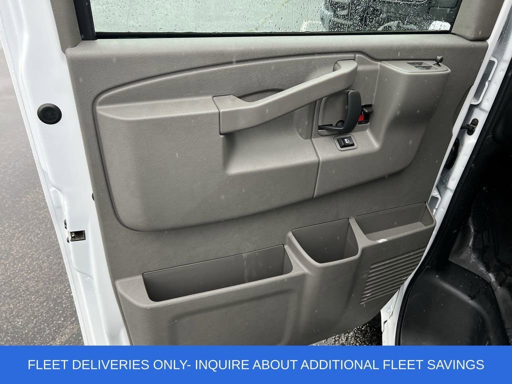 2025 Chevrolet Express Cargo Work Van - Photo 11