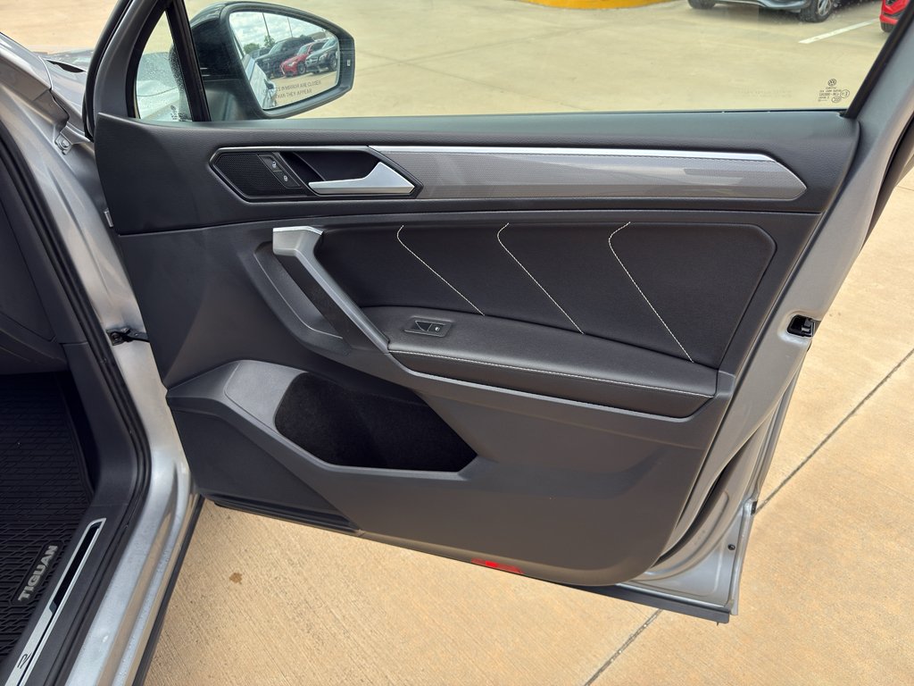 Used 2022 Pyrite Silver Metallic Volkswagen SE R-Line Black image 11