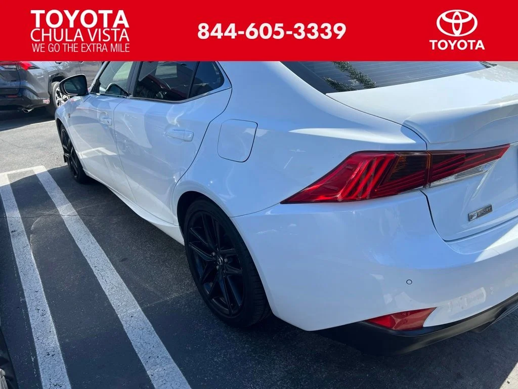 2018 Lexus IS