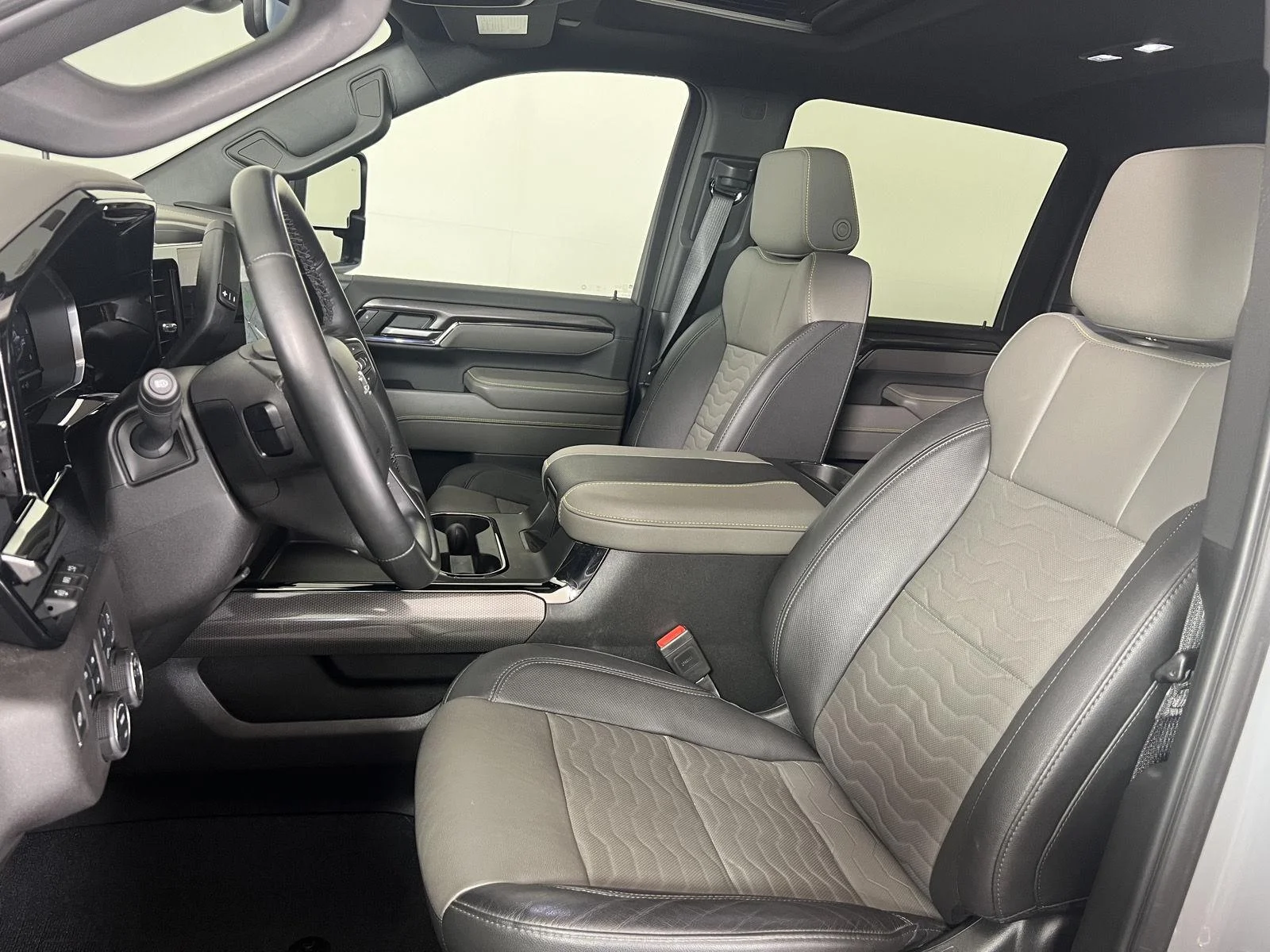 Used 2024 Slate Gray Metallic Chevrolet ZR2 image 5