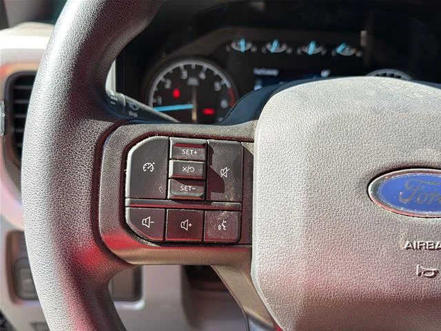 Used 2023 Blue Ford  image 17