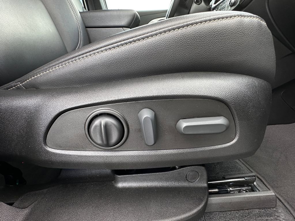 Used 2023 Northsky Blue Metallic Chevrolet LT Leather image 13