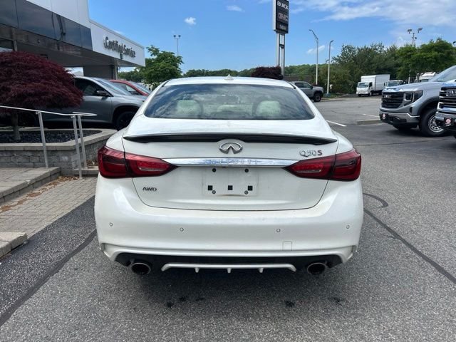 Used 2019 White INFINITI Red Sport 400 image 4