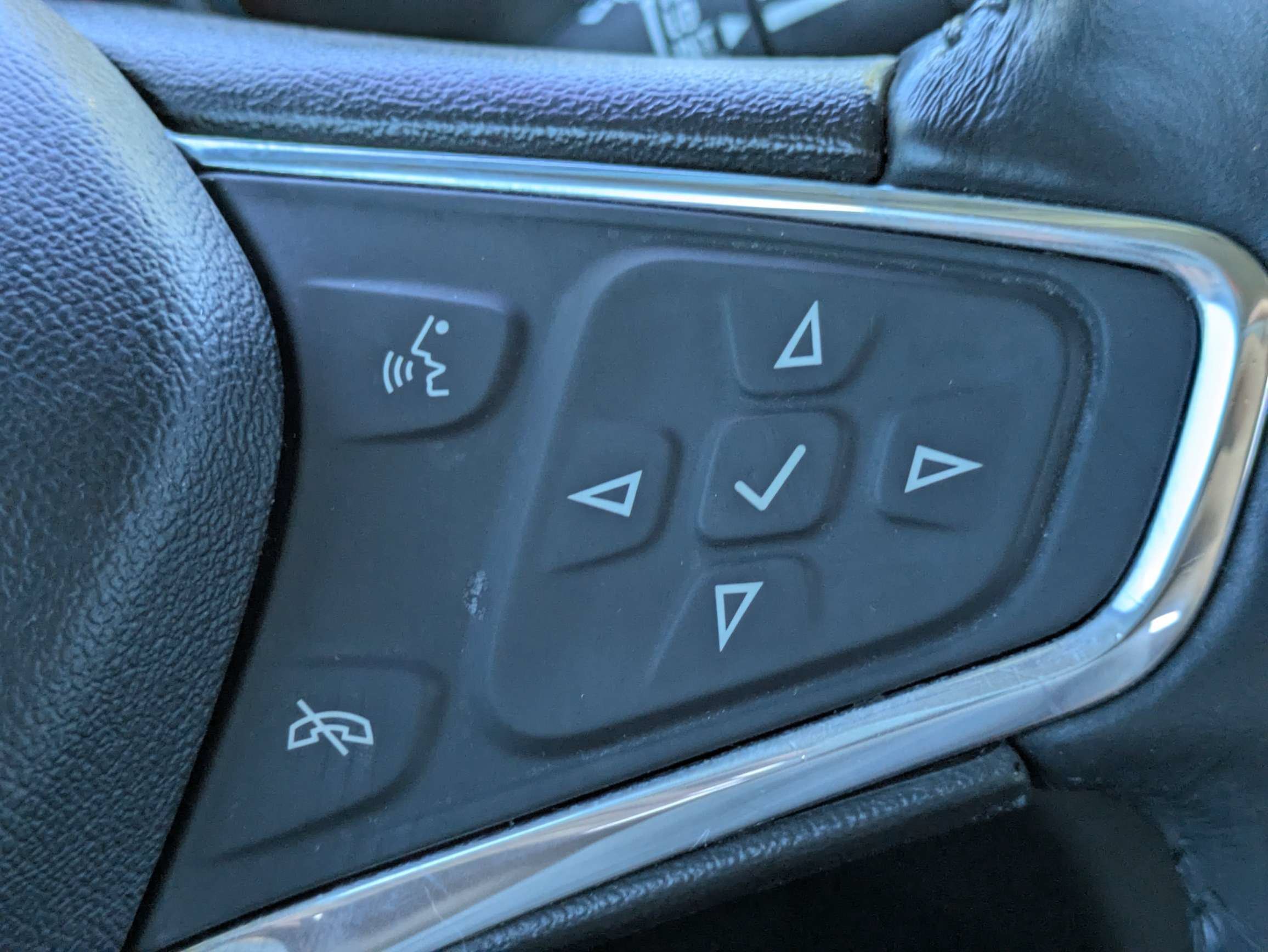 Used 2020 Summit White Chevrolet Premier image 33