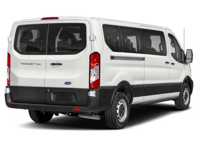 Used 2025 Oxford White Ford XLT image 2