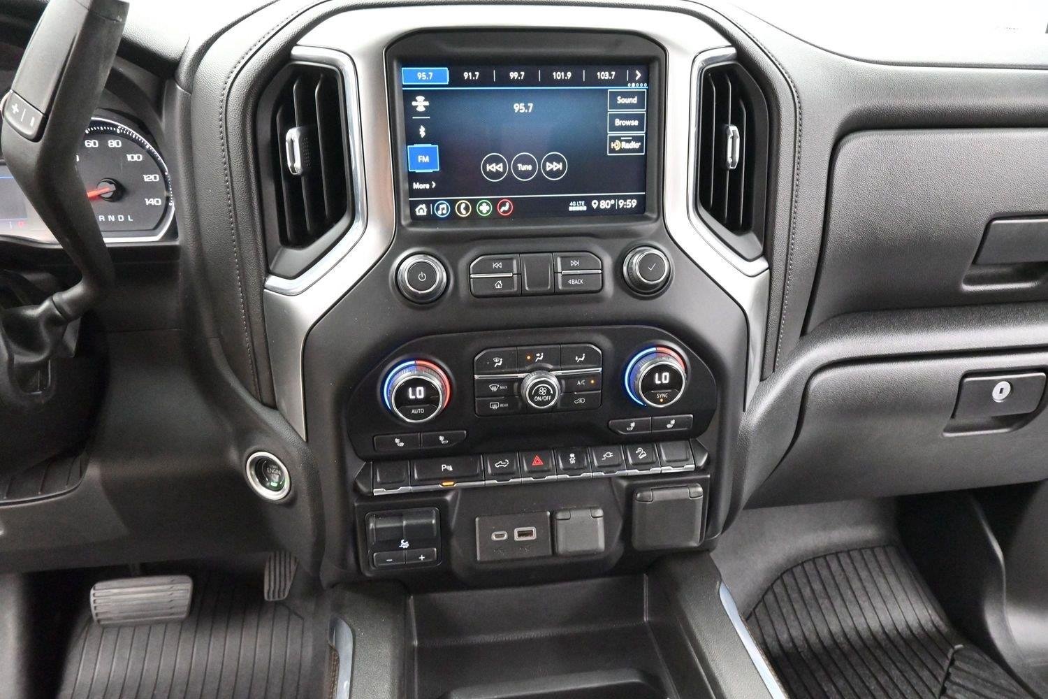 Used 2020 BLACK Chevrolet LT image 22