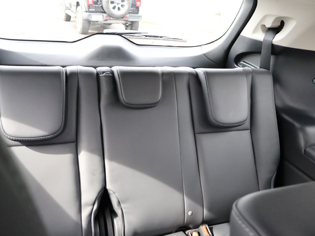 Used 2023 White Subaru Limited image 13