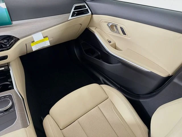 2025 BMW 3 Series 330i - Photo 24