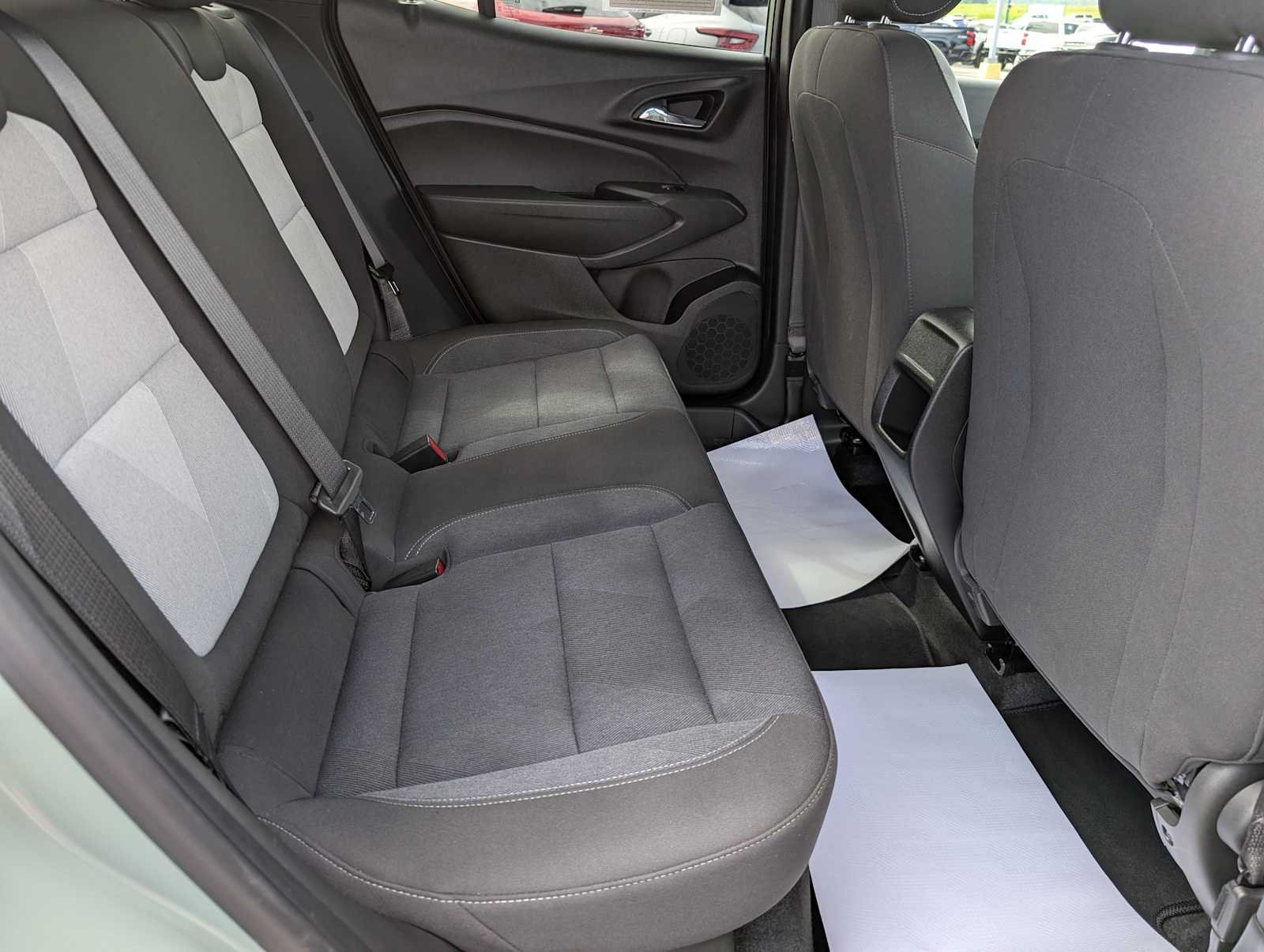 Certified Used 2024 Cacti Green Chevrolet 1RS image 40