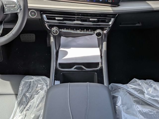 New 2027 Summit White Chevrolet LT image 20