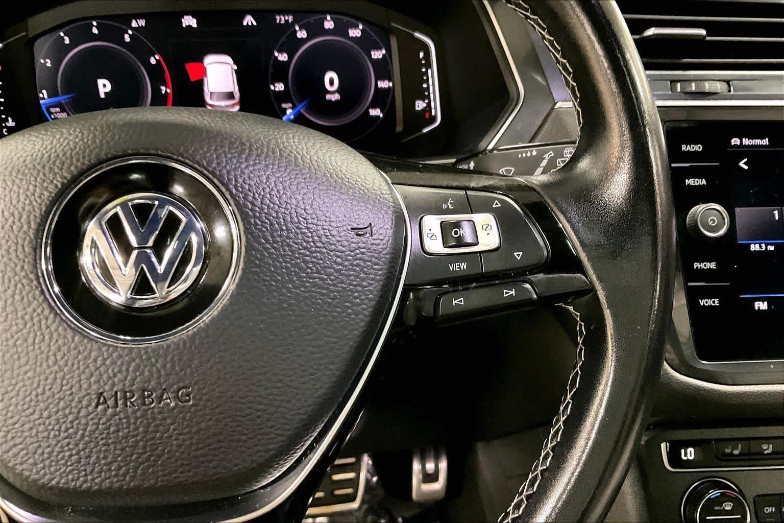 Used 2020 Pyrite Silver Metallic Volkswagen SEL Premium R-Line image 25